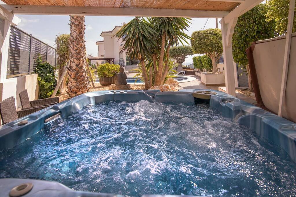 Villa Moderna Con Piscina El Campello Kültér fotó